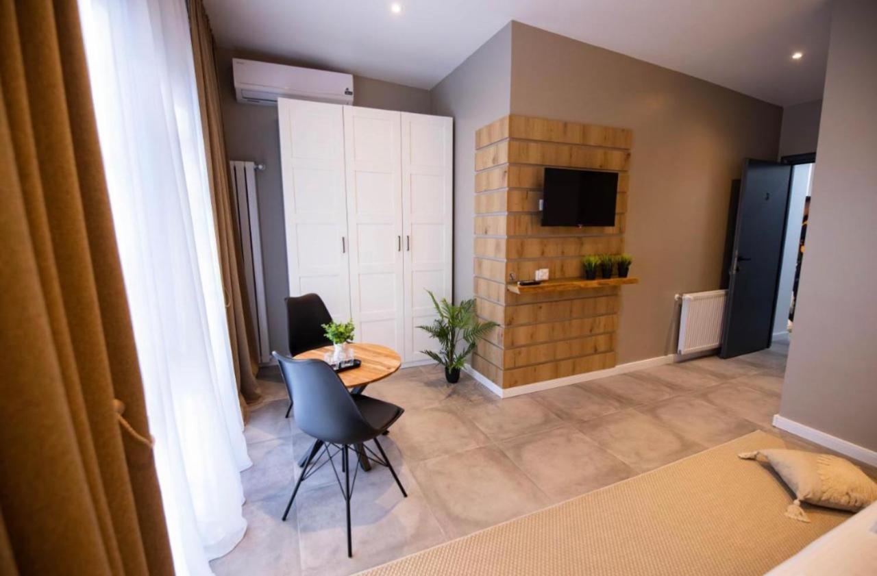 Casa Doner Rooms Krajowa Zewnętrze zdjęcie